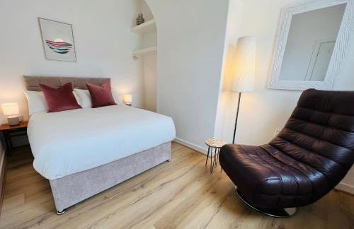 2025 Award Winner Liverpool Peach House - 4 Bedrooms - Foto 2