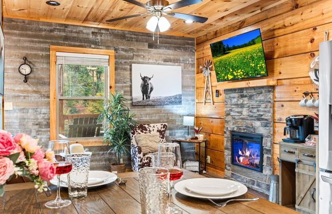 Rustic Mountain Retreat by Ghosal Luxury Lodging - Foto 21