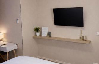 ELIOS LIVING - Parcheggio Privato, Vicino al centro, 200m dal Mare - Photo 9