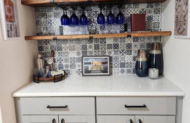 Fairview Terrace-Brand New 3BDRM, Central Location - Foto 31