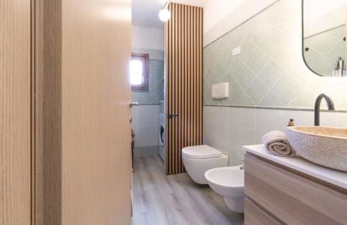 Exclusive Pool Access, 2 floors, Balcony View, Parking - Foto 15