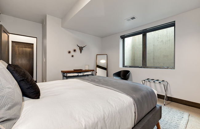 Relaxing in Paradise W Private Roof Top Deck!! - Foto 3