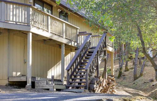 Spacious Groveland Cabin with Wraparound Deck! - Foto 32