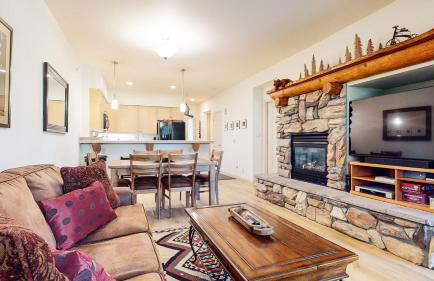 Mammoth Green 118 Located on Sierra Star Golf Course, Private Patio, Summer Pool condo - Foto 4