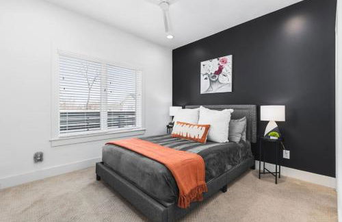 TWO Neighboring Homes Sleeps 24 Walk to 12 South - Foto 20