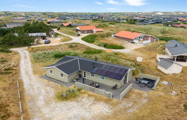 "Drifa" - 600m from the sea - Photo 1