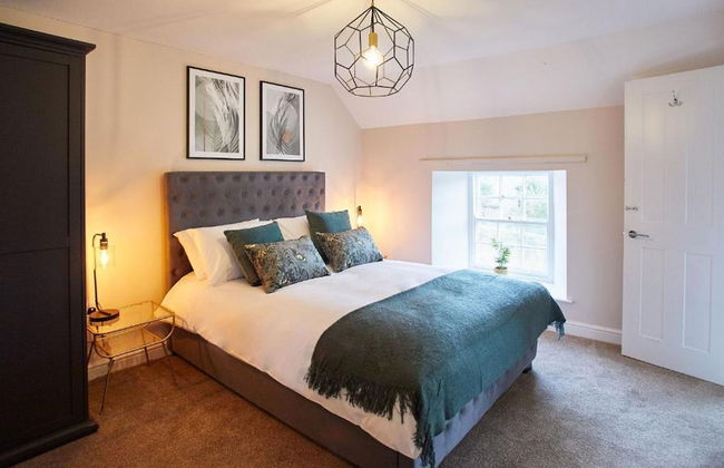 Host Stay Middle Farmhouse - Photo 25