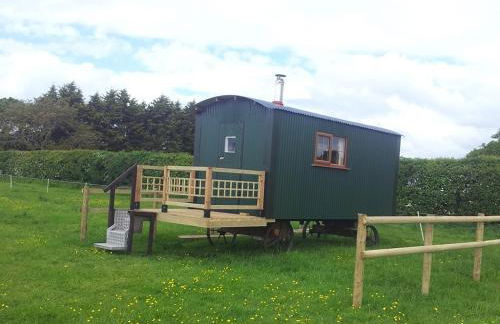 Shepherds Lodge - Photo 2