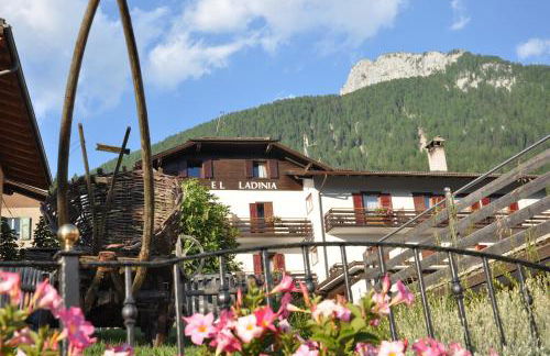 El Ladinia Someda - Foto 1