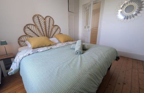 Aux Noces de Paulette - Charmante maison sur les remparts - Foto 5