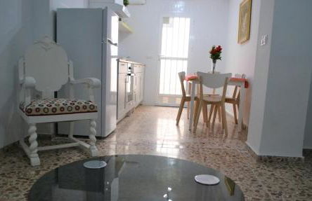 Impressive 1 bed Apartment with a stunning bathroom and Terrace CB4EV - Photo 11