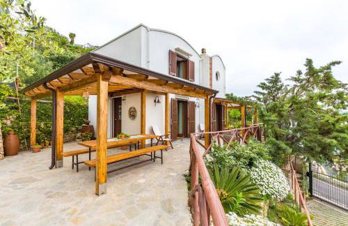 Starhost - La Casella seaview garden terrace and parking - Foto 1