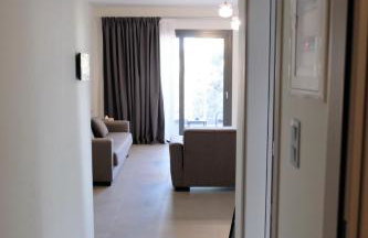 Poseidon 77B Luxury Residences - Photo 23