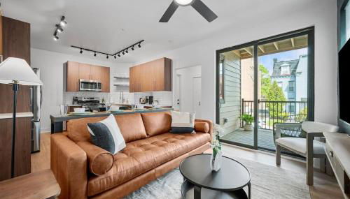 PFR Suites - Highland, 3BR 2BA Shadyside Condo, 2 Decks and Off-Street Parking - Foto 3