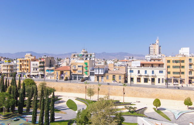 Phaedrus Living Plateia Suite Verde - Photo 10