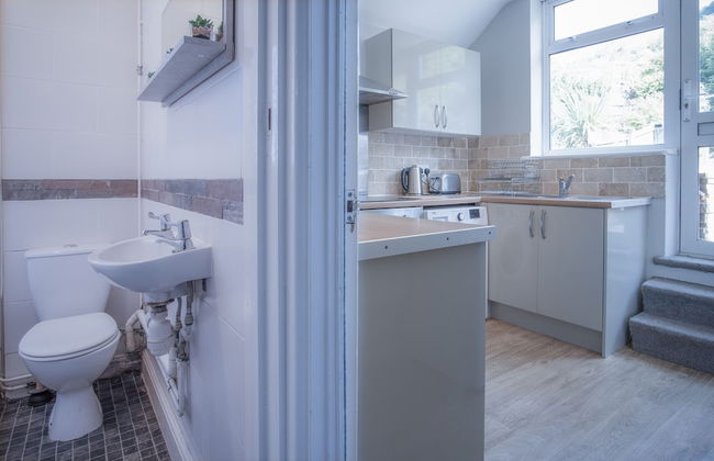 Langland Road - 2 Bedroom Town House - Photo 35