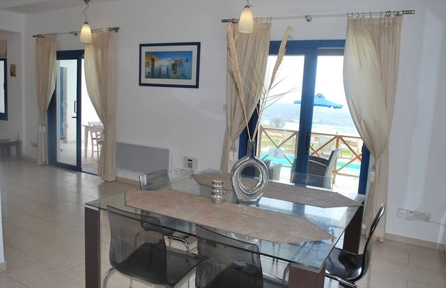 Sea Front Villa With Private Heated Pool, Quiet Area Paphos 322 - Foto 78