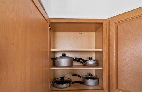 Cozy Retreat 15Min to NYC, FIFA, Mall,FREE Parking - Apartment - Foto 20