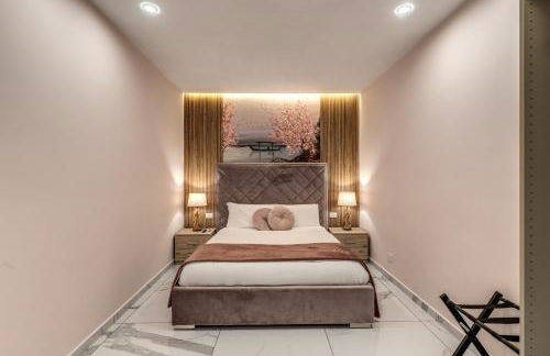 Sanità Naples Central Grand Apartment for 10 Guest - Foto 12