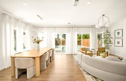 Gated Resort, 2 Homes, 9BR Ensuites, Slps27, Pool - Photo 7