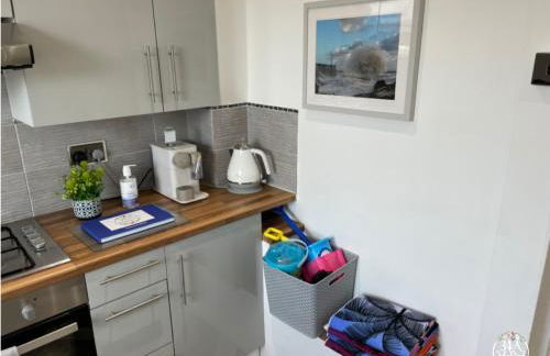 COASTAL RETREAT Town Centre Entire Property, Very Close to Sea & Restaurants, 2 King Size Beds - Foto 13