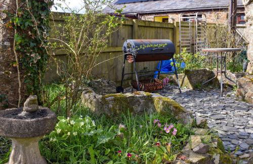 Goonearl Cottage - Photo 3