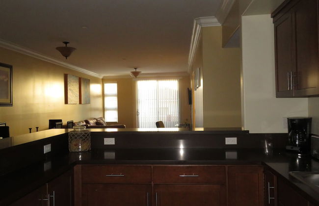 2 Bed 2 Bath in Studio City - Foto 80