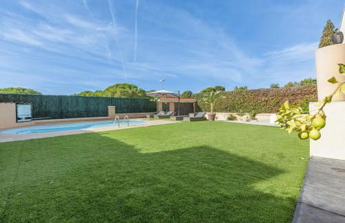 Fantástica casa en alquiler con piscina en Vilanova i la Geltrú - Foto 52