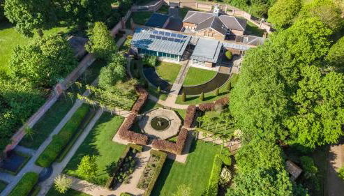 Luxury 10,000 Sq Ft 7-bed Mansion With Indoor Pool - Foto 2, Garden view