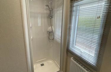 Boggy Creek - lodge with hot tub - Photo 24