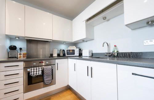 1BR - Stunning 5th-Flr Views - Sleeps 4 - Parking - Foto 22