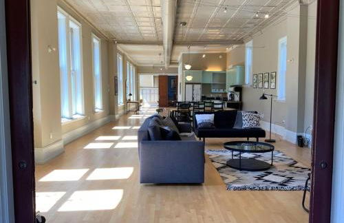 Modern Vintage Vibe Condo - Foto 20