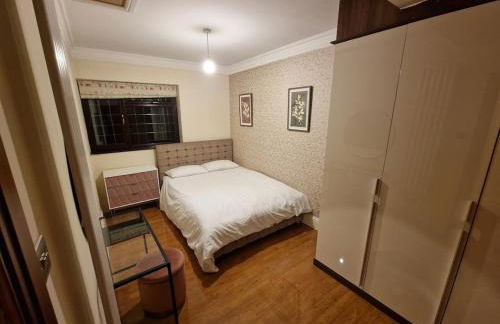 5 Bed 5 Bath Luxury Home Near Heathrow Free Parking - Foto 27