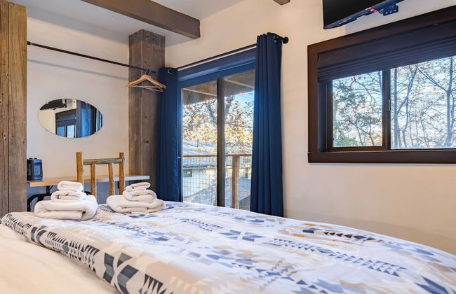 Legacy Hideaway by Avantstay Deck + Hot Tub - Foto 13