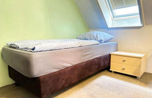 Groot Appartement - 10 Personen - 4 Slaapkamers - Perfect voor Teams & Monteurs - Friedeburg - Photo 17