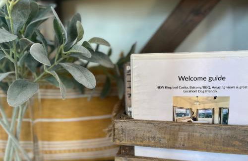 Eagles Nest Casita Luxury king memory foam bed feather pillows & duvet Amazing views, private balcony, Great location & Dog friendly - Foto 23