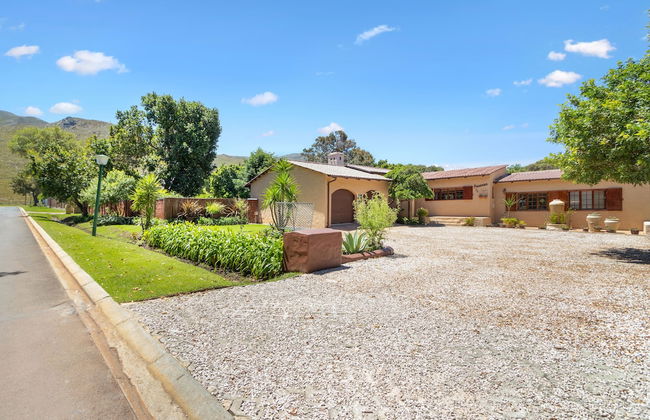 Panaderos - Photo 35