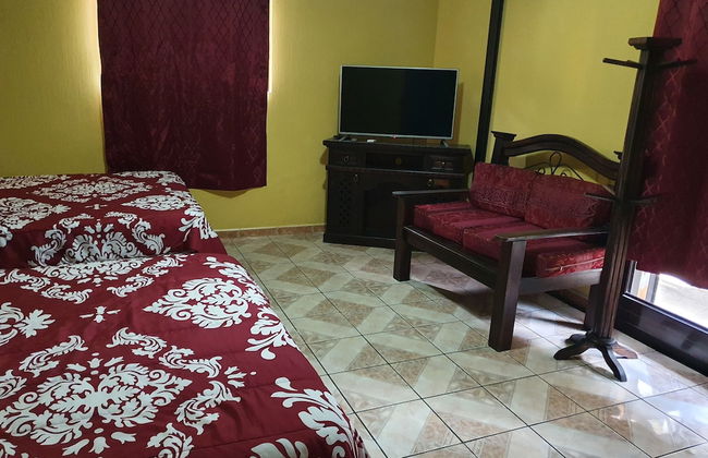 Casa hermosa a 20 minutos del aeropuerto - Photo 4