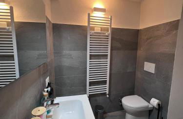 VILLA Como, Jacuzzi Spa and Private Pool - Foto 37