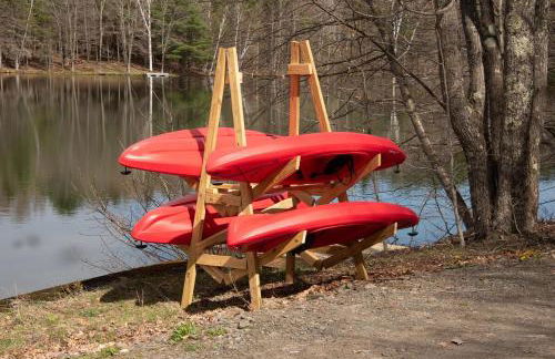 Luxury Log Cabin Lakefront, Game room & Fire Pit, - Foto 33