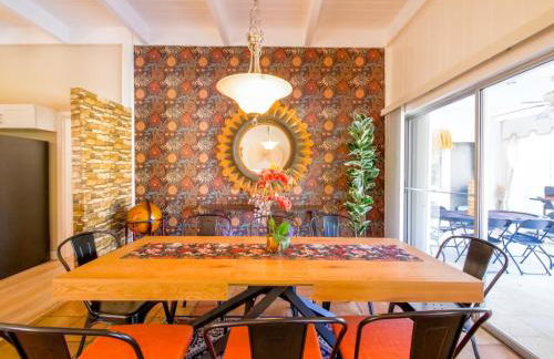 3BD Tropical Luxe Stay with Pool, Gameroom and Grill - Foto 28