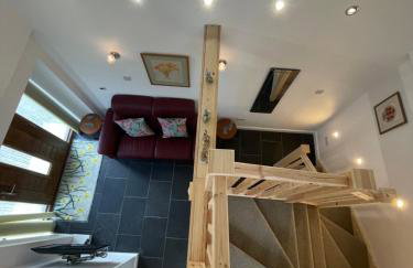 Robins nest, near Sennen Cove, 14 Beaches, Minack - Photo 13