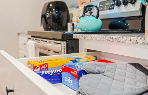 5BR Home Hot tub, fenced backyard #CO - Foto 23