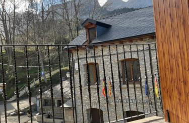 El Arco de Piedrafita - Photo 9