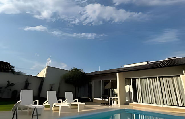 Casa com piscina 5 suites 1 quarto e AC - Photo 32