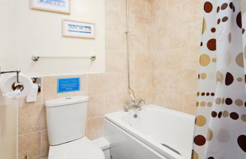 Close Cottage - W41944 - Photo 16