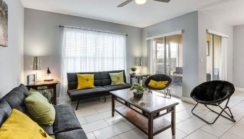 5 Mi to WDW! Spacious Resort Escape with Pool Access - Foto 4