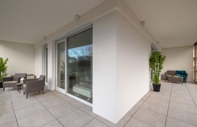 Coast Apartment With Balcony by Renters - Photo 34