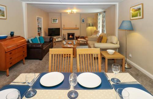 Alma House - Photo 11