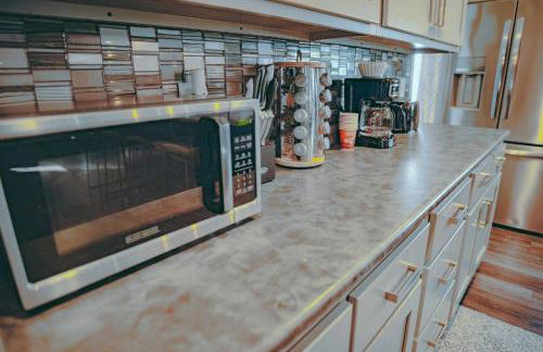 [4-BR/Sleeps 12] Family & Friends Home in Indiana - Foto 64